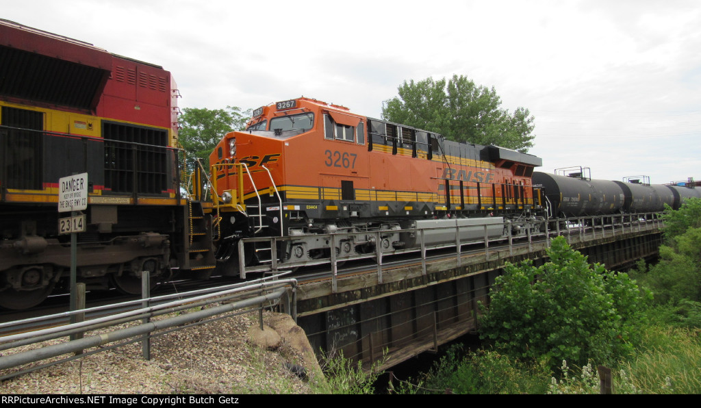 BNSF 3267